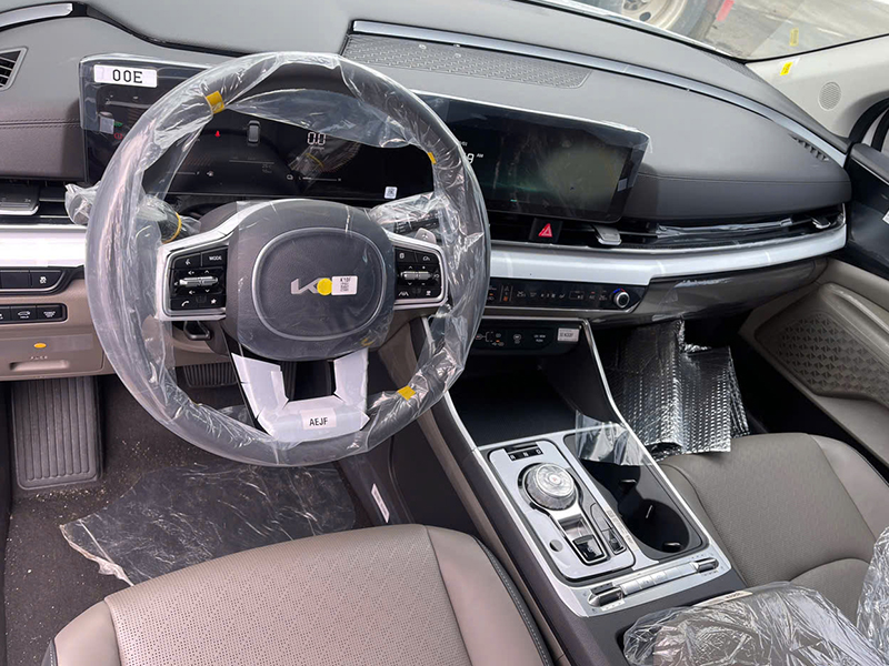 New KIA Carnival 1.6 Turbo Hybrid Premium 7S