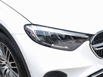 Mercedes-Benz GLC 200 4MATIC 2025