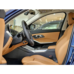 BMW 320i Sport Line 2023