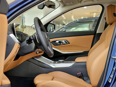 BMW 320i Sport Line LCI 2025