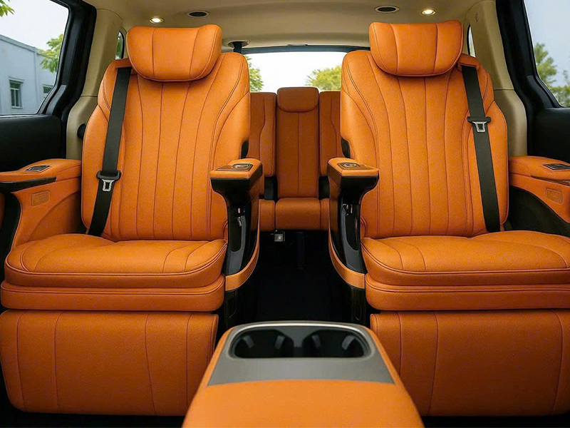 New KIA Carnival 1.6 Turbo Hybrid Signature 7S (Hàng ghế 2 VIP)