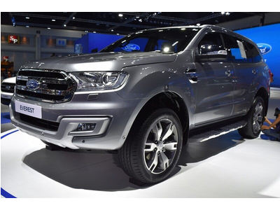 Ra mắt Ford Everest 2019, Hộp số tự động 10 cấp - Giá từ 910 Triệu
