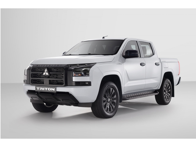 RA MẮT PHIÊN BẢN TRITON 4WD AT PREMIUM MỚI - BẢN LĨNH NHÀ VÔ ĐỊCH AXCR