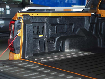 Ford Ranger Wildtrak 10AT 4X4 (Vàng Lux/ Đỏ Cam)