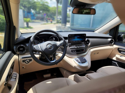 Mercedes-Benz V250 AMG