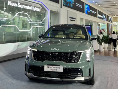 New KIA Sorento 1.6 Turbo HEV Signature AWD