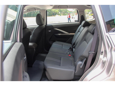 Mitsubishi Xpander AT Premium