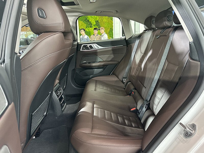 BMW i4 eDrive40
