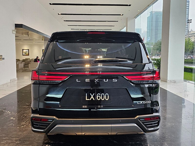 Lexus LX 600 Urban