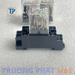 Relay trung gian 8 chân
