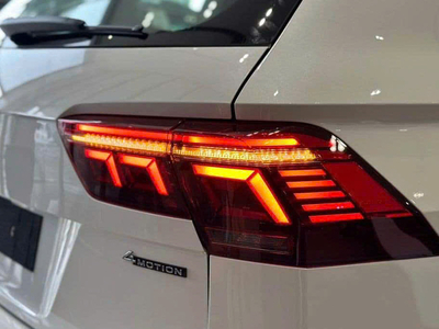 Volkswagen Tiguan Tiêu Chuẩn