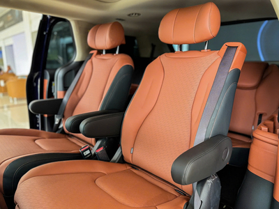 KIA New Carnival 1.6 Turbo Hybrid Signature 7S