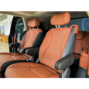 New KIA Carnival 1.6 Turbo Hybrid Signature 7S