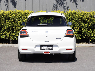 Suzuki Swift Hybrid 1-Tone