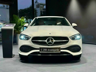 Mercedes-Benz C200 Avantgarde 2025