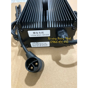 Sạc pin Lithium YLCH24V10A, AIMBJ150-741000-000 giắc đầu tròn
