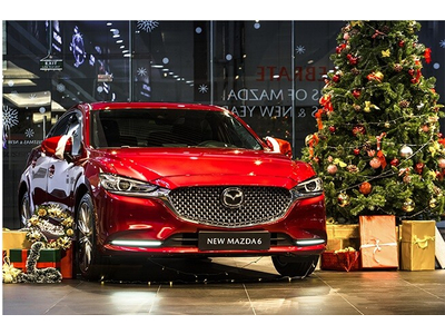 Sắc đỏ của Mazda trong Giáng sinh và năm mới