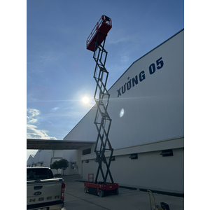 Thang nâng người 14m SC16H Noblelift