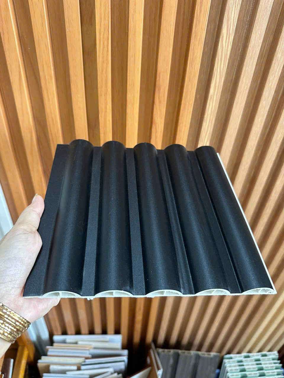 GRH-Tấm ốp tường lam sóng dương( lam sóng bán nguyệt)