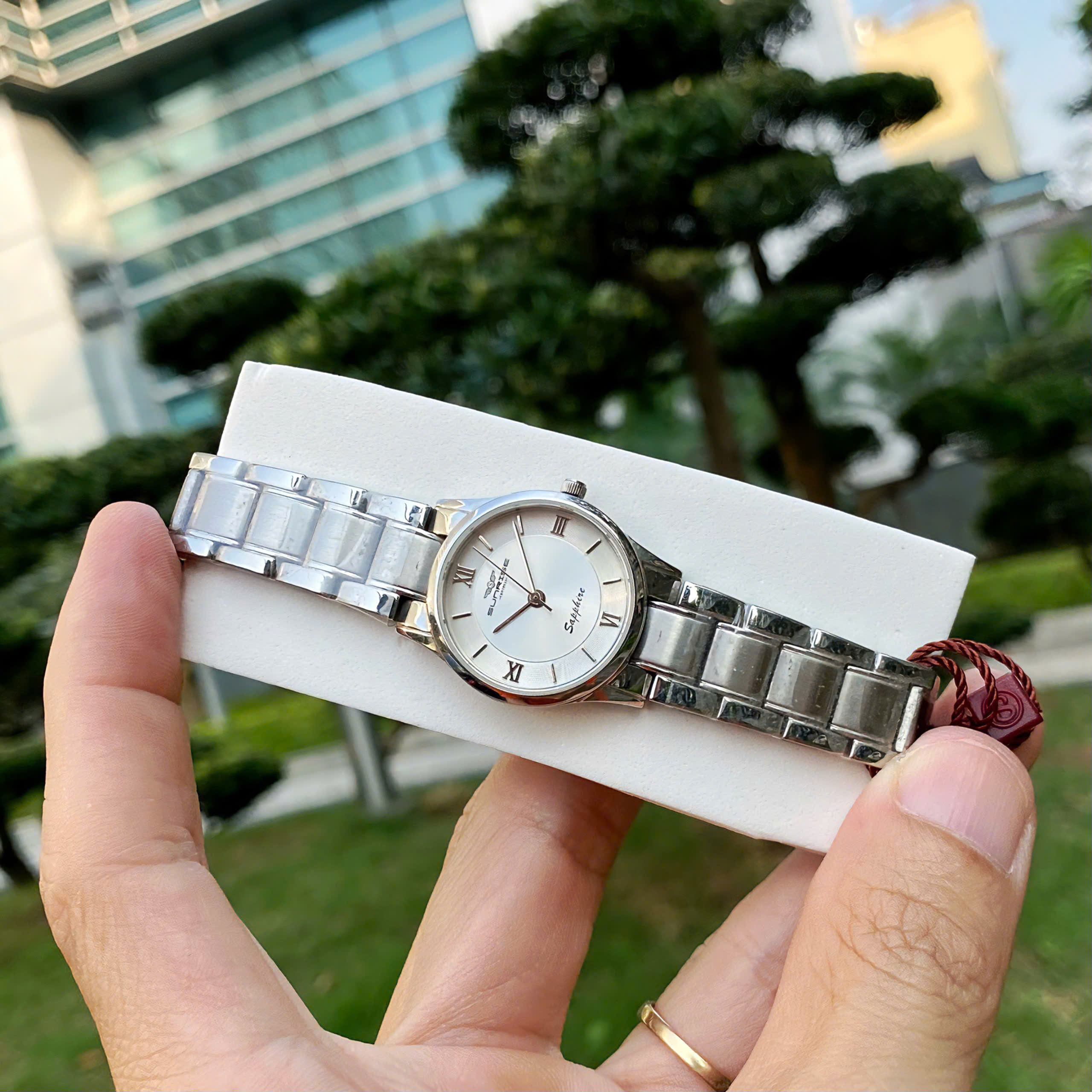 Đồng Hồ Nữ Sunrise SL8101.1102 – Duyên Dáng và Thanh Lịch