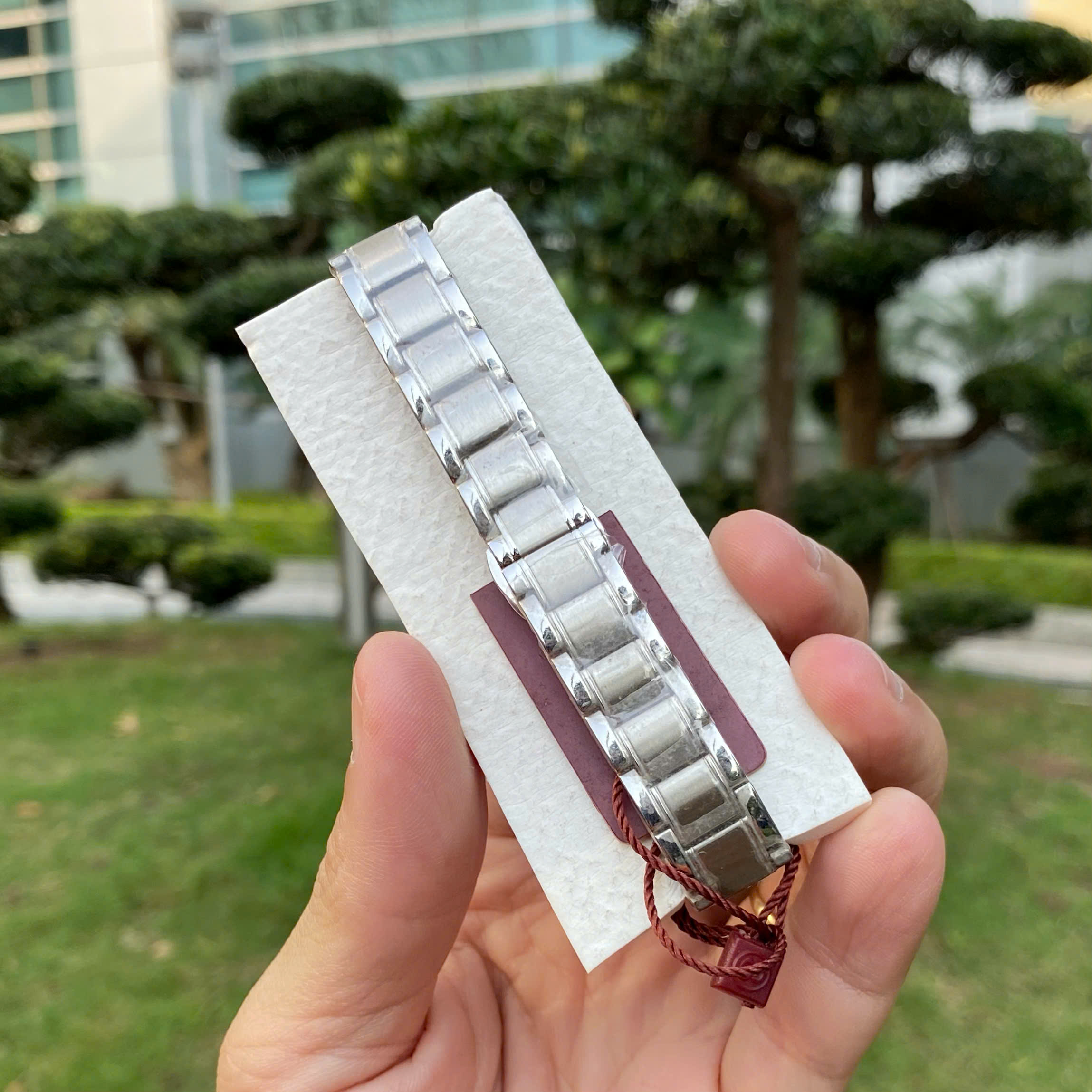 Đồng Hồ Nữ Sunrise SL8101.1102 – Duyên Dáng và Thanh Lịch