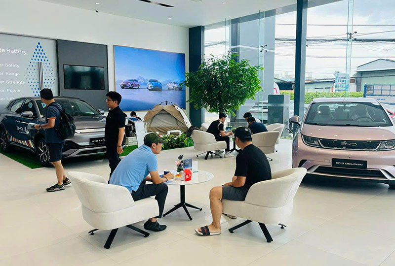 Khu vực trưng bày xe Showroom BYD Gia Định - BYD Quận 1