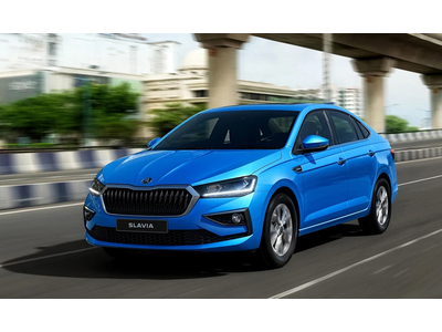 Skoda Slavia 2025 Style 1.0 Turbo Sedan Hạng B Lắp ráp tại Việt Nam Thông Số Kỹ Thuật Hình Ảnh Lăn Bánh xe