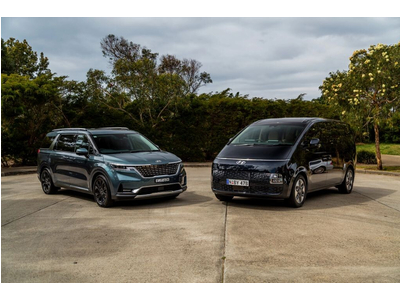 So Sánh Hyundai Staria và Kia Carnival – MPV Nào Đáng Chọn 2026?