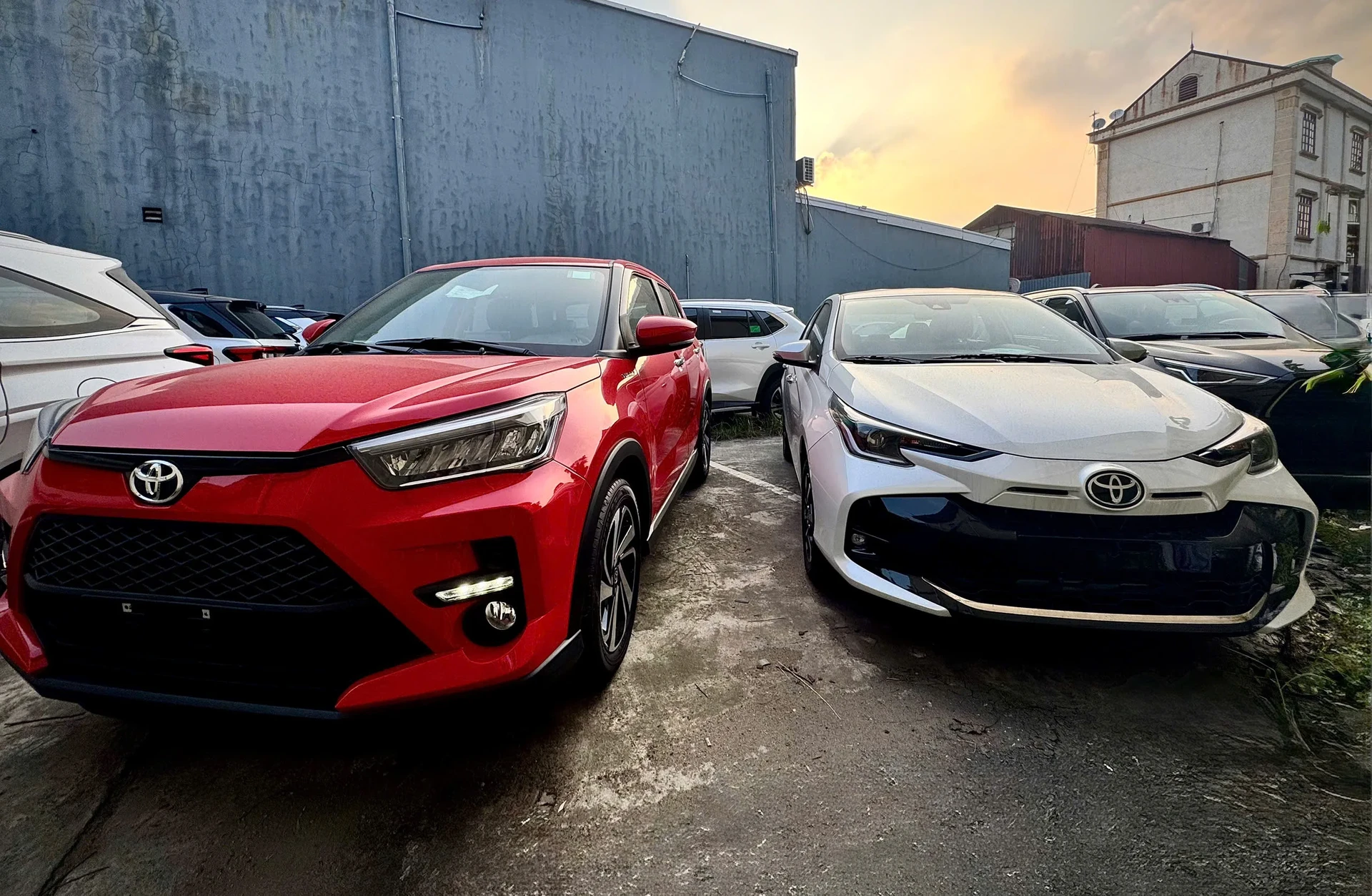 So sánh Toyota Vios G và Toyota Raize tại Toyota Hải Dương