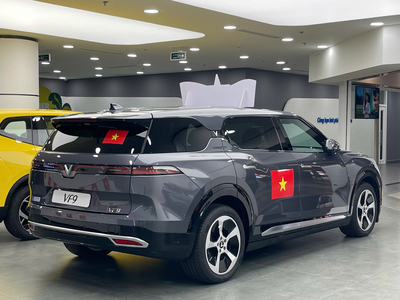 So sánh VinFast VF9 Eco và VF9 Plus 2025: Nên mua phiên bản nào?