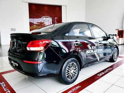 KIA Soluto AT Deluxe