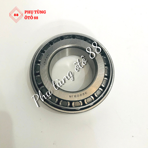 BI TRONG MOAY Ơ TRƯỚC XE TẢI ISUZU NLR 32209