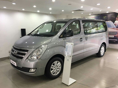Hyundai Starex Van 9 Chỗ xăng AT