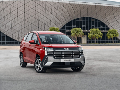 Hyundai Stargazer 2026: Giá xe lăn bánh, thông số & khuyến mãi mới nhất