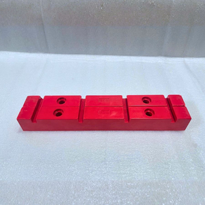 Sứ kẹp thanh cái 8D4