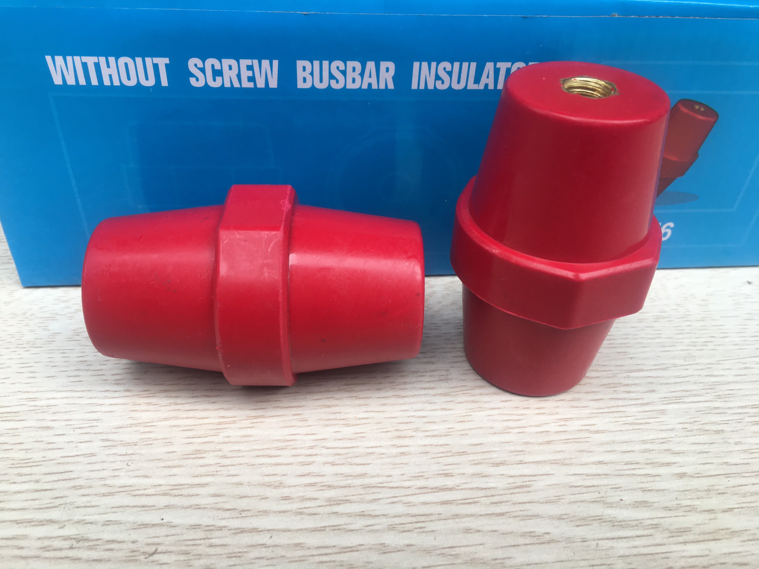 Sứ đỡ thanh cái SM 76