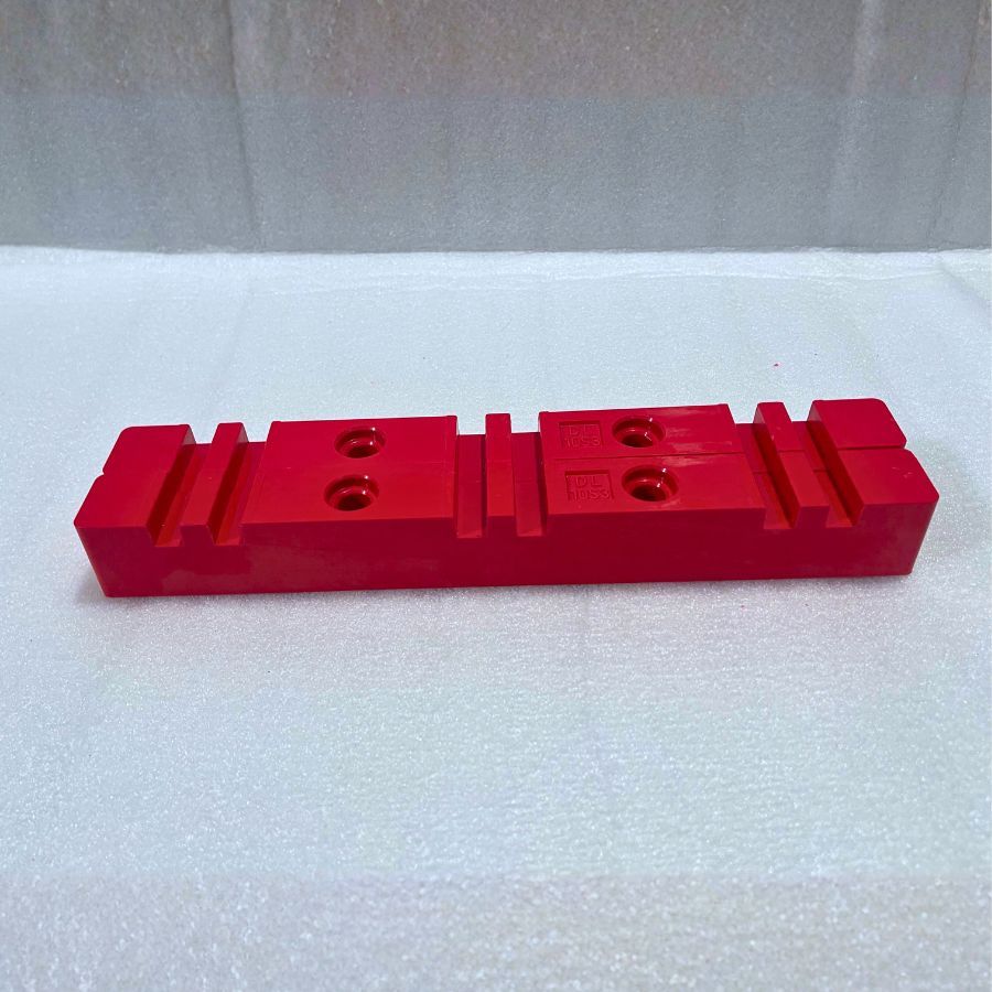 Sứ kẹp thanh cái 10S3