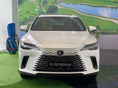 Sự khác biệt của Lexus RX350 với các dòng xe khác trong phân khúc