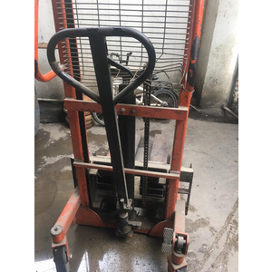 Sửa xe nâng tay cao bơm không lên tại Vĩnh Lộc Bình Chánh