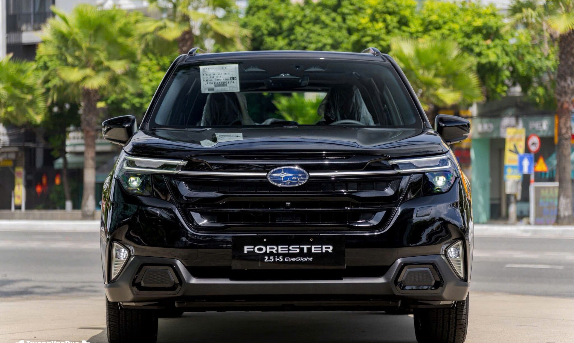Subaru Forester 2026: Giá Lăn Bánh, Thông Số & So Sánh Honda CR-V