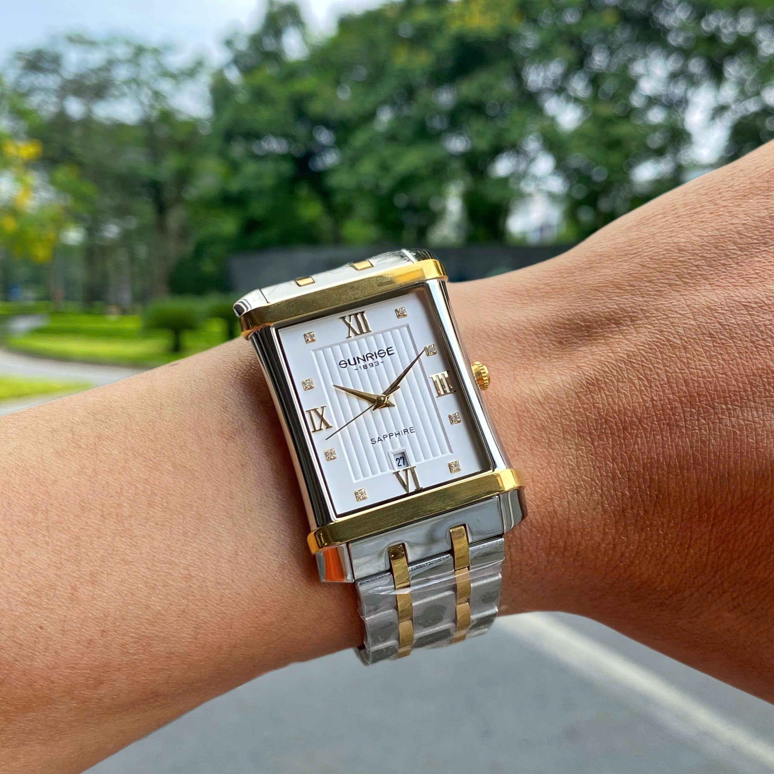 Đồng Hồ Nam Sunrise 1238SA - Biểu Tượng Của Sự Sang Trọng & Đẳng Cấp