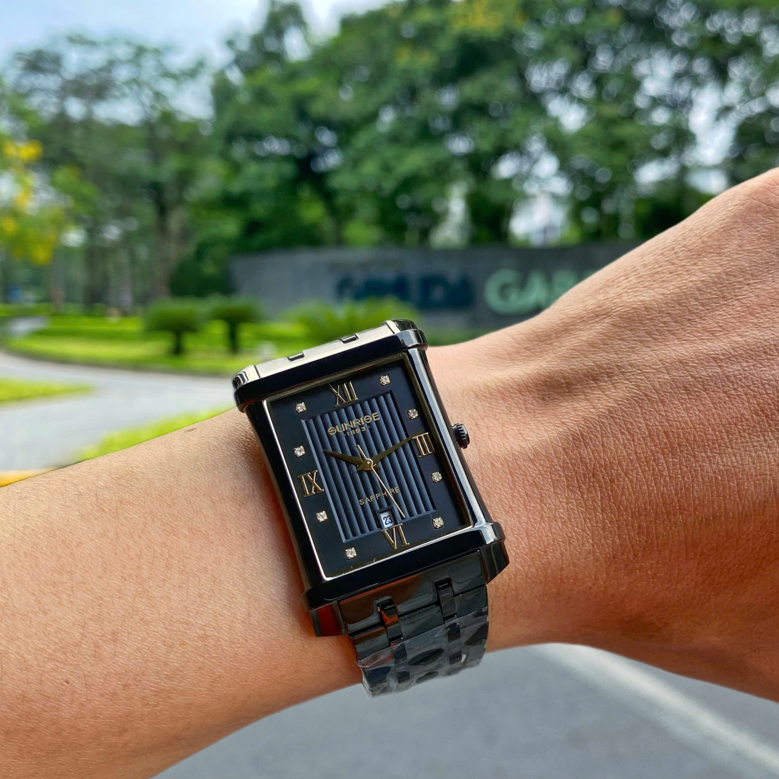 Đồng Hồ Nam Sunrise 1238SA - Biểu Tượng Của Sự Sang Trọng & Đẳng Cấp