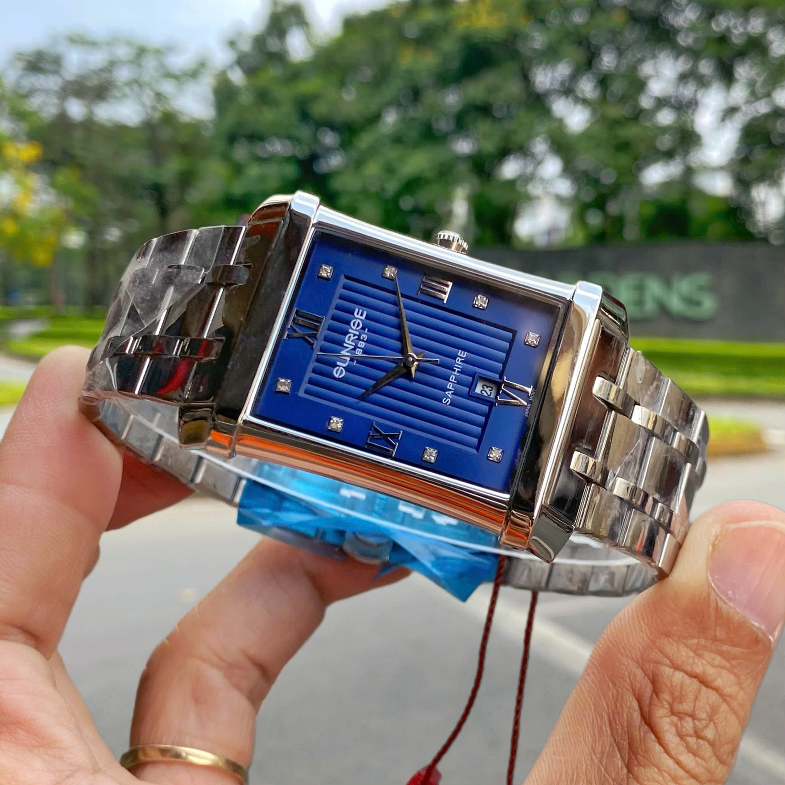 Đồng Hồ Nam Sunrise 1238SA - Biểu Tượng Của Sự Sang Trọng & Đẳng Cấp