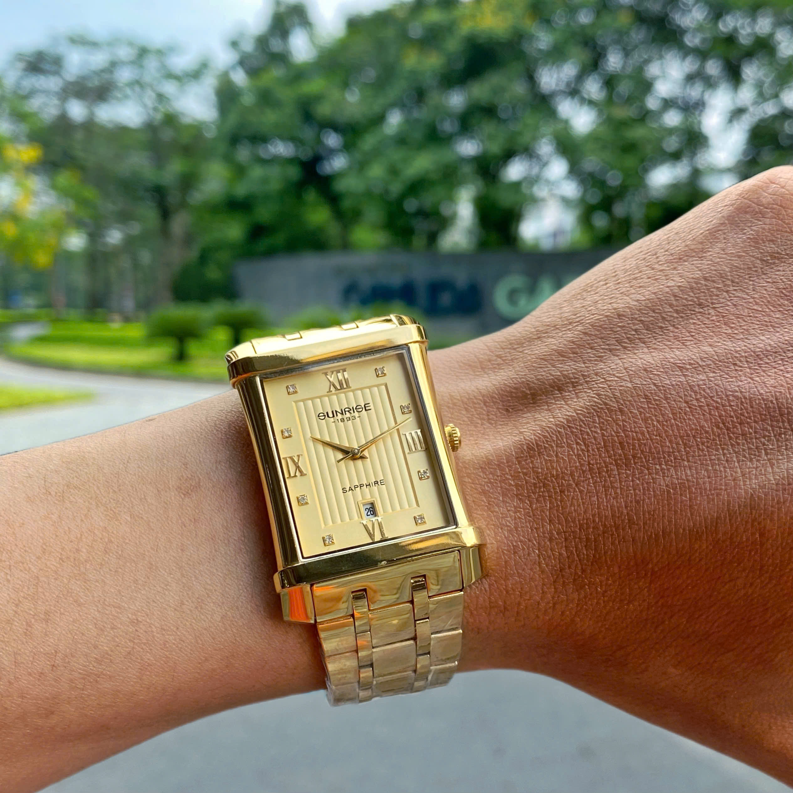 Đồng Hồ Nam Sunrise 1238SA - Biểu Tượng Của Sự Sang Trọng & Đẳng Cấp