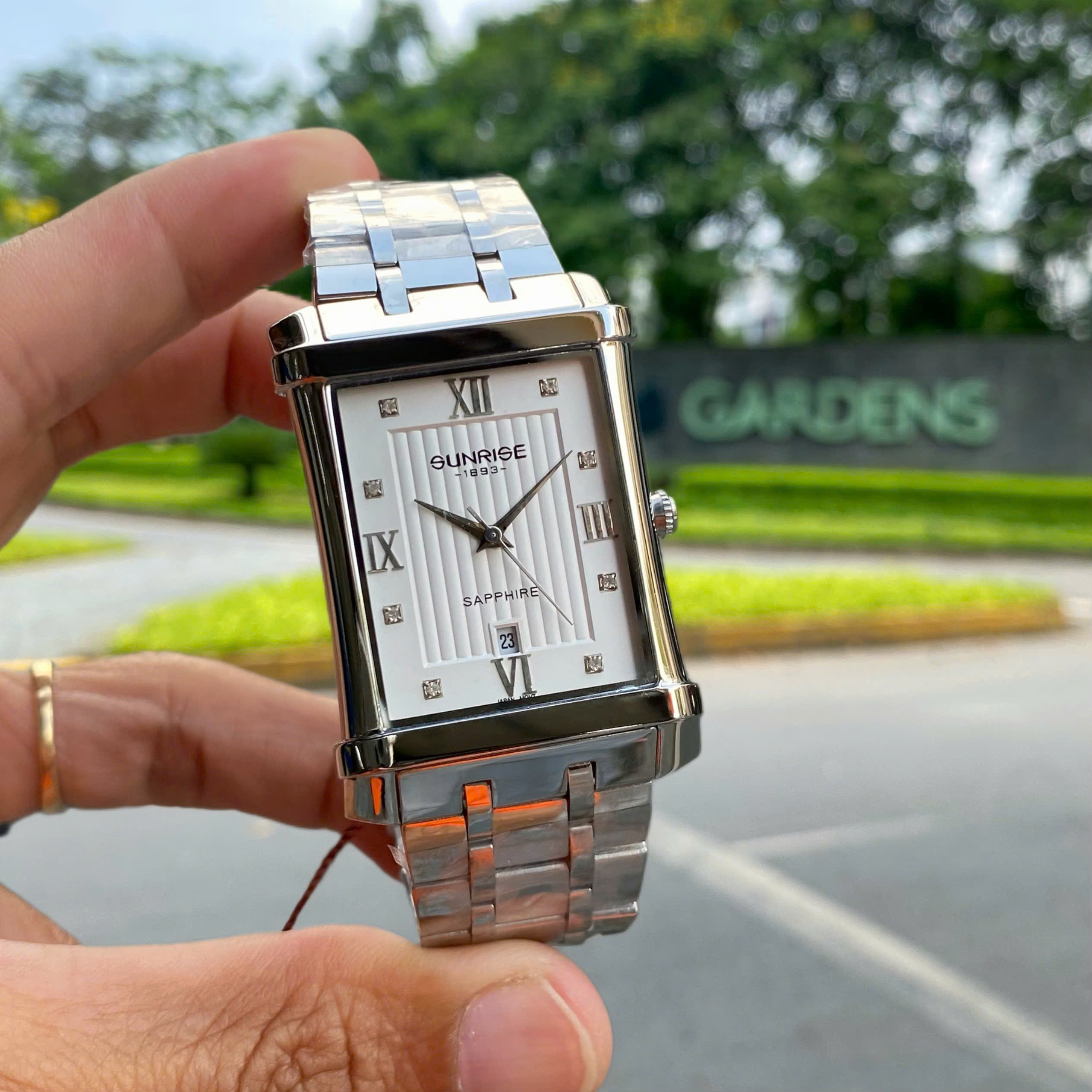 Đồng Hồ Nam Sunrise 1238SA - Biểu Tượng Của Sự Sang Trọng & Đẳng Cấp