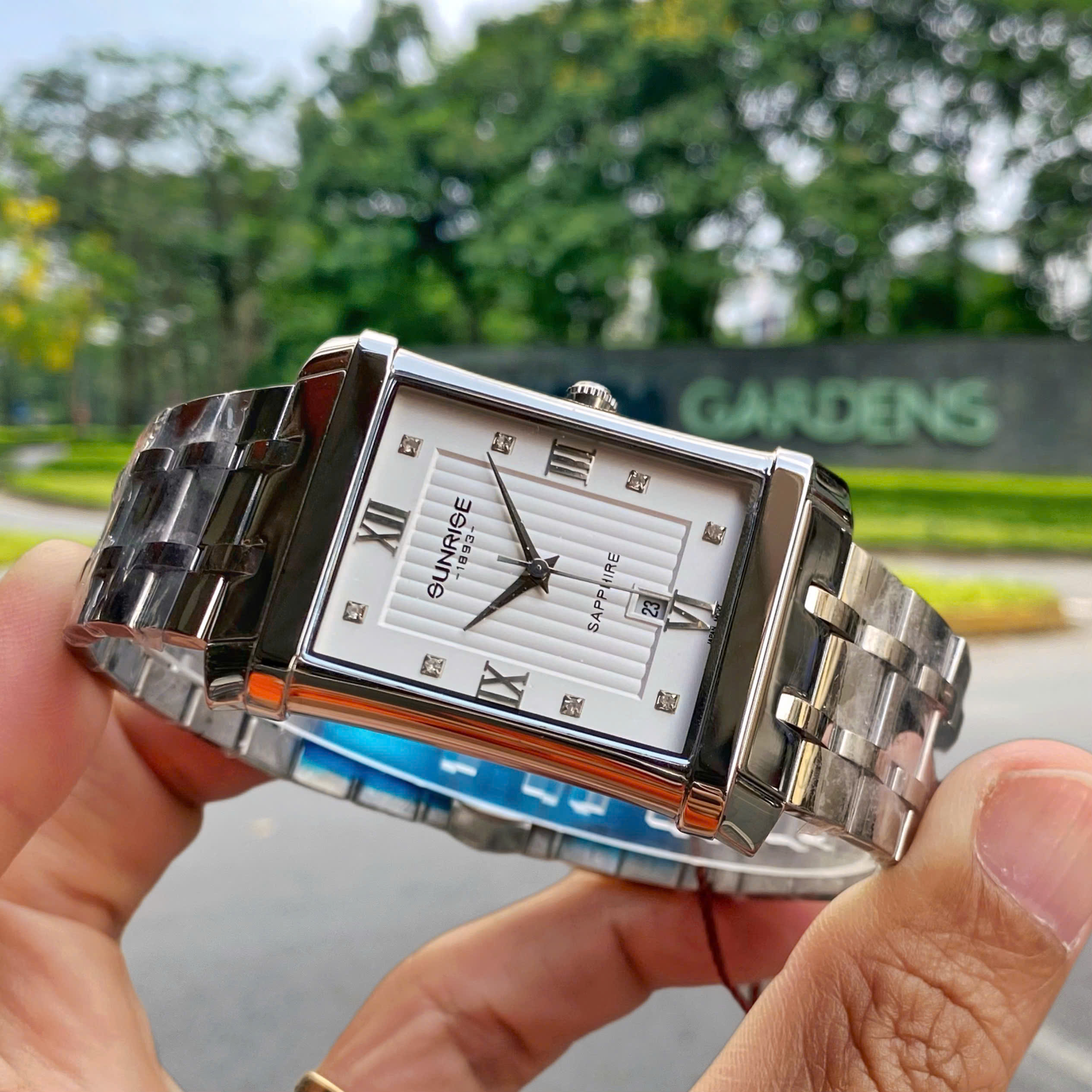 Đồng Hồ Nam Sunrise 1238SA - Biểu Tượng Của Sự Sang Trọng & Đẳng Cấp