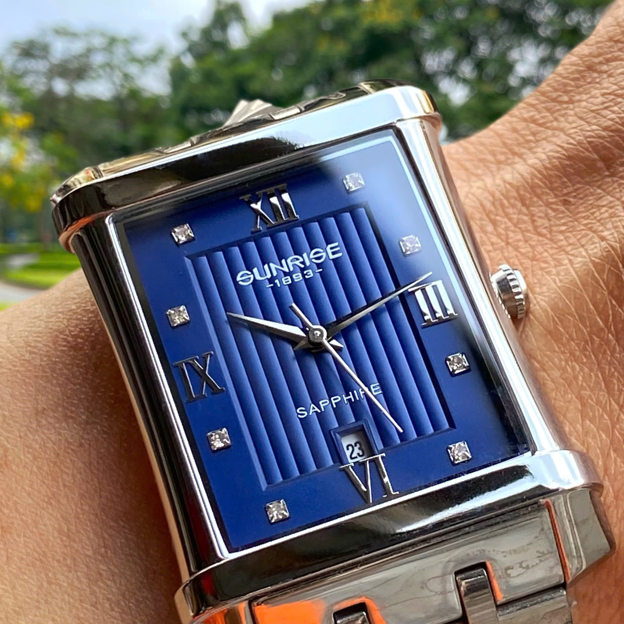 Đồng Hồ Nam Sunrise 1238SA - Biểu Tượng Của Sự Sang Trọng & Đẳng Cấp