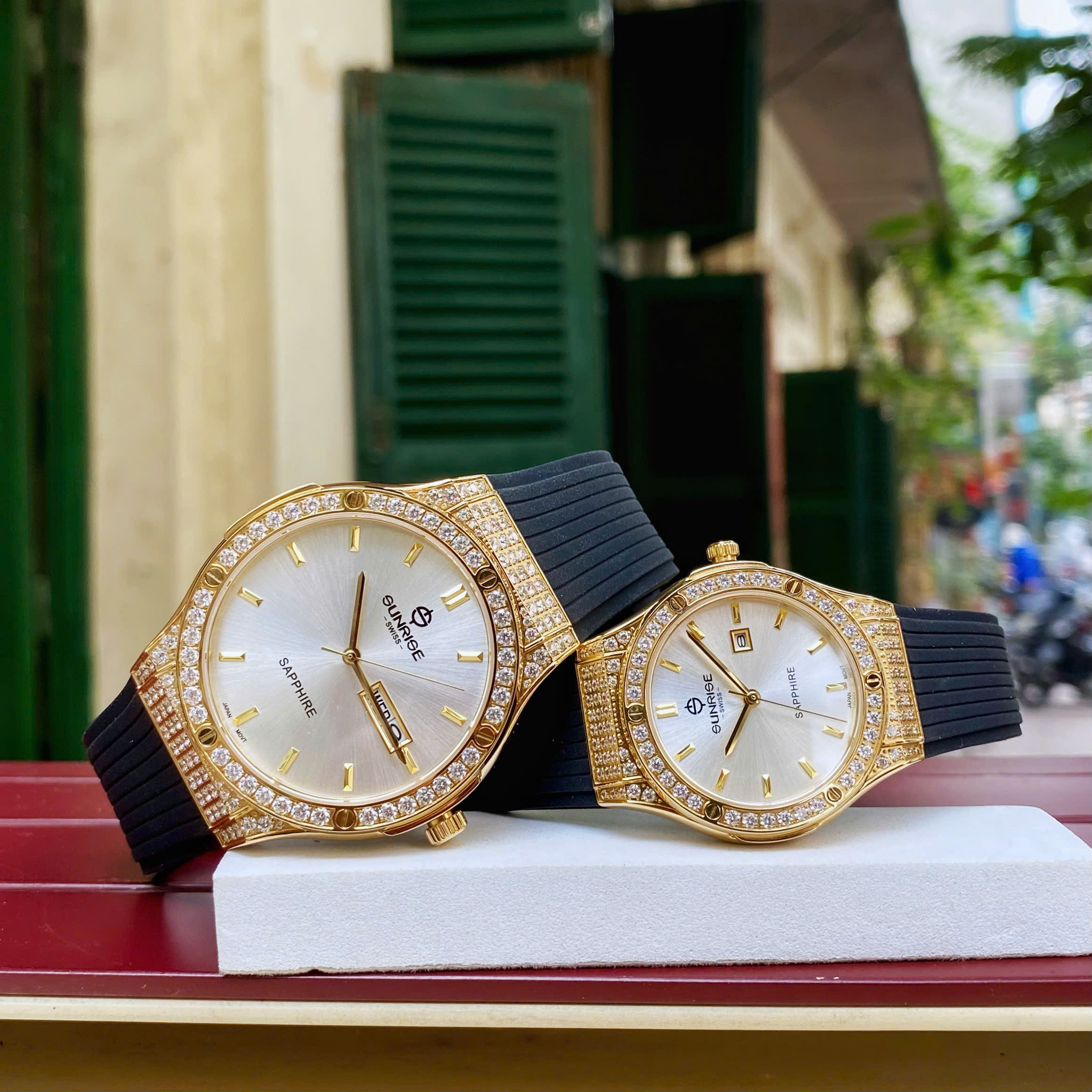 Cặp Đôi Sunrise 1310CA - Biểu Tượng Tình Yêu Thượng Lưu & Thời Trang