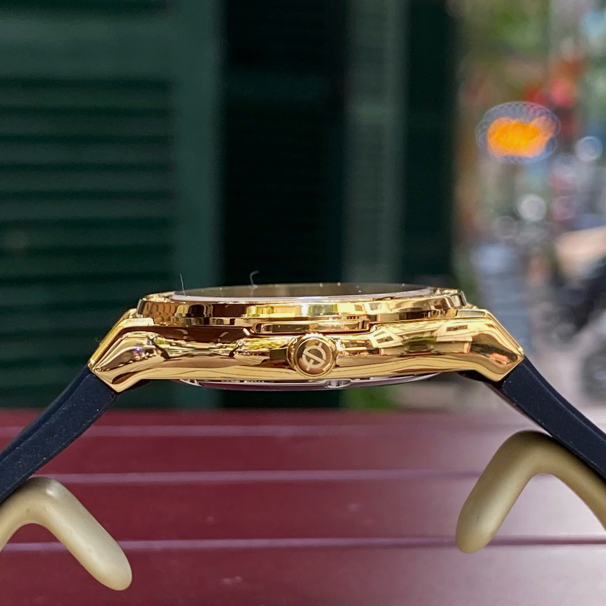 Đồng Hồ Nữ Sunrise 1310CA Vàng Lấp Lánh - Kính Sapphire, Dây Cao Su, Dễ Phối Đồ