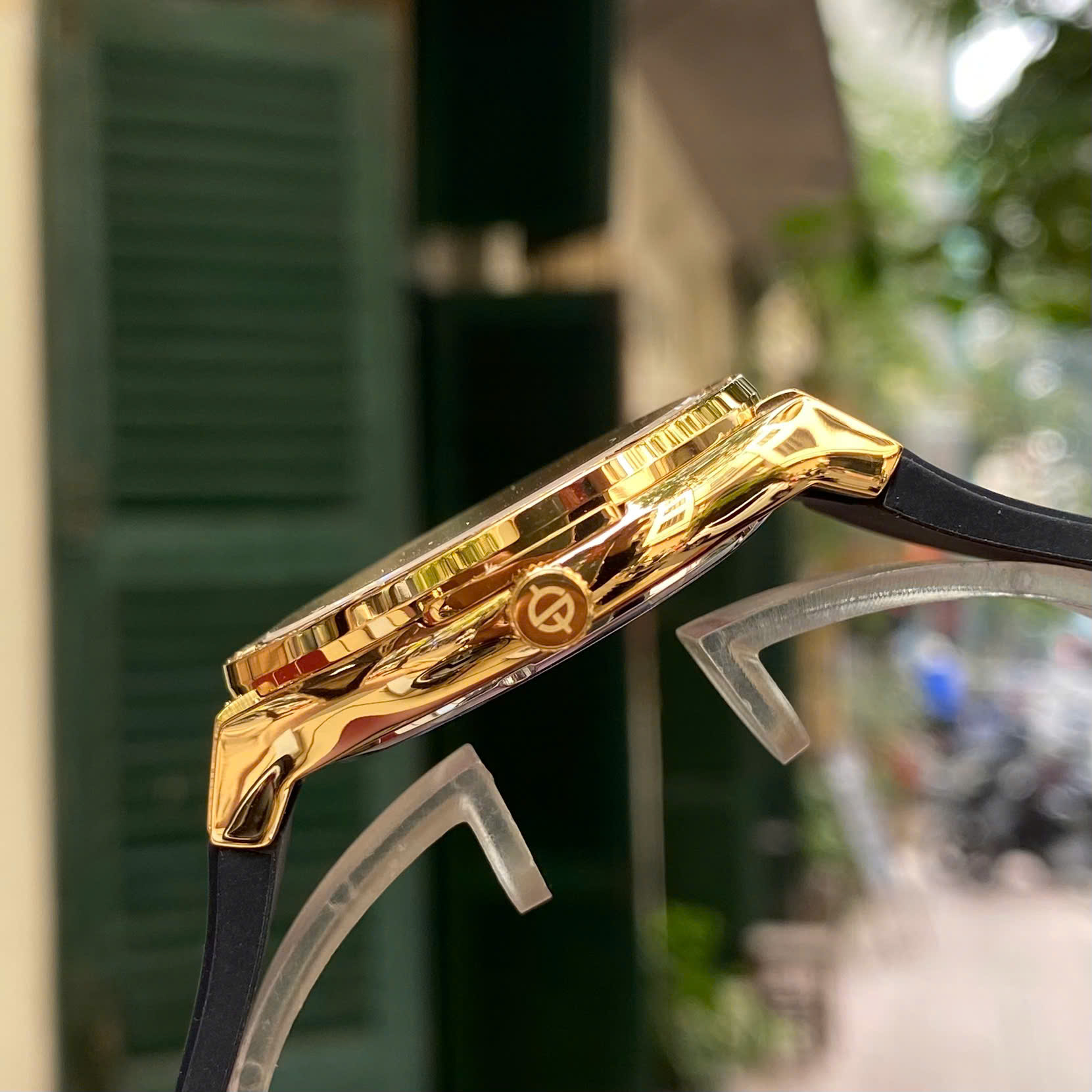 Đồng Hồ Nam Sunrise 1310CA Vàng Đính Đá - Kính Sapphire, Dây Cao Su Cao Cấp